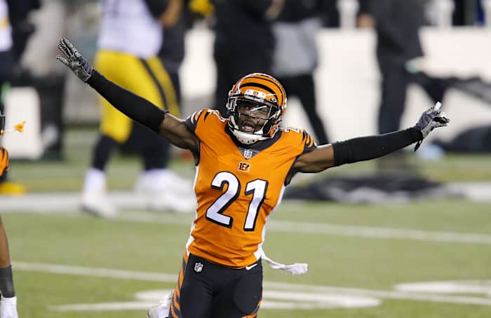 Cincinnati Bengals cornerback Mackensie Alexander (21) and cornerback William Jackson (22) celebrate as the time winds down on the upset win over Pittsburgh Steelers at Paul Brown Stadium.